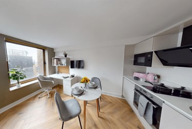 1 bed studio, Oldham Place, City Centre, Liverpool, L12AD - Image 2